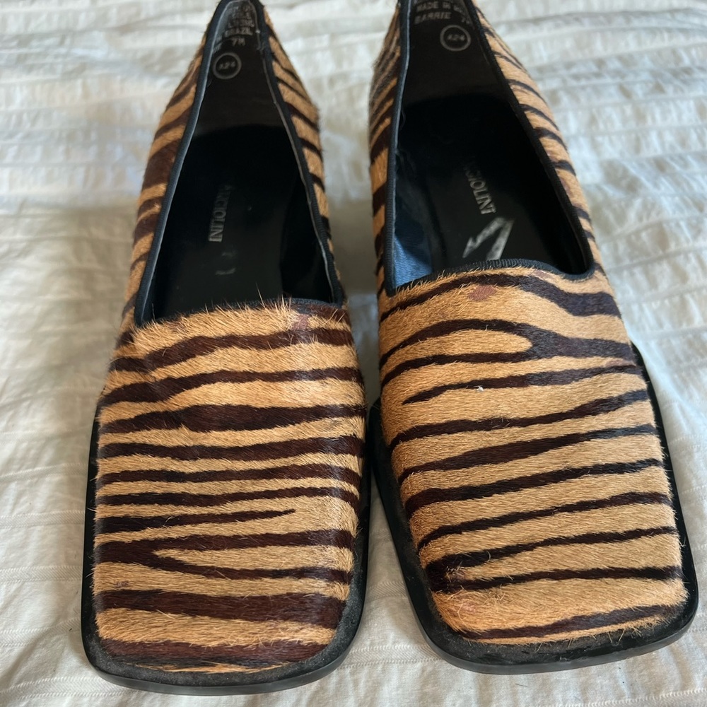 Enzo Angiolini Genuine Leather Animal Print Shoes - Size 7